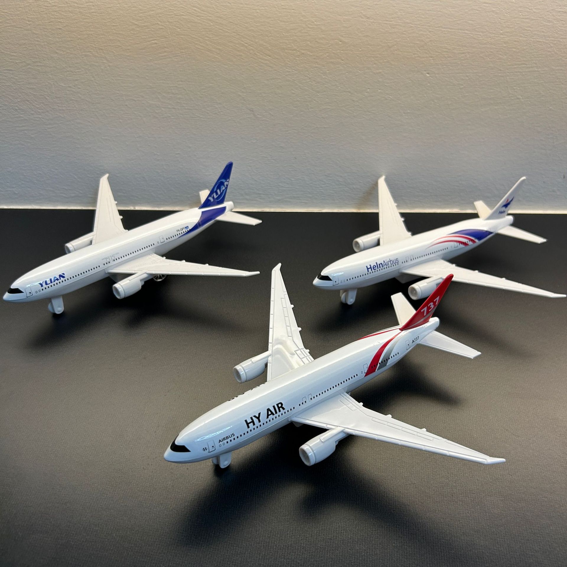 ミニチュア航空モデル子供のおもちゃシミュレーション合金航空機 - Kids Toys Supplier のレビューと価格
